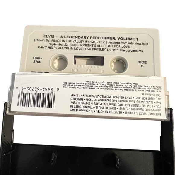 Elvis A Legendary Performer Cassette - Picture 2 of 3